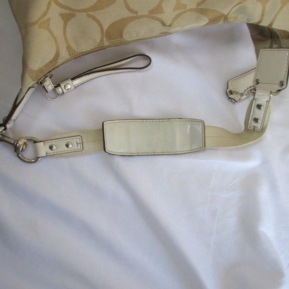 Coach Beige and Cream Colored Shoulder Hobo Purse # E1182-F17434 Pre-own… - Picture 5 of 15